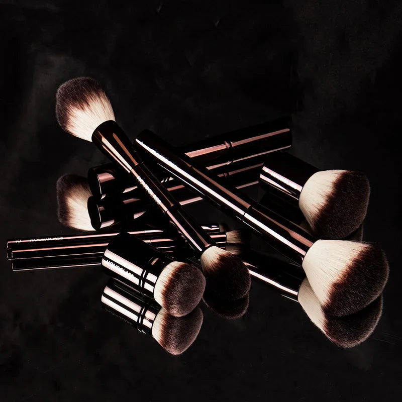 HOURGLASS - Elegant Makeup Application Brush Set