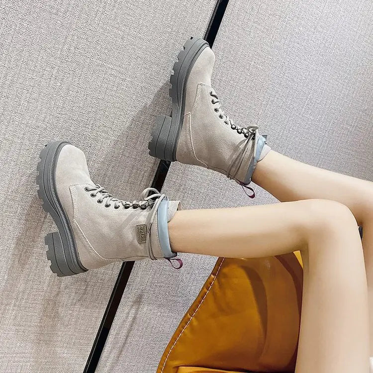 Women's Chelsea Boots - Trendy Thick-Soled Martin Boots